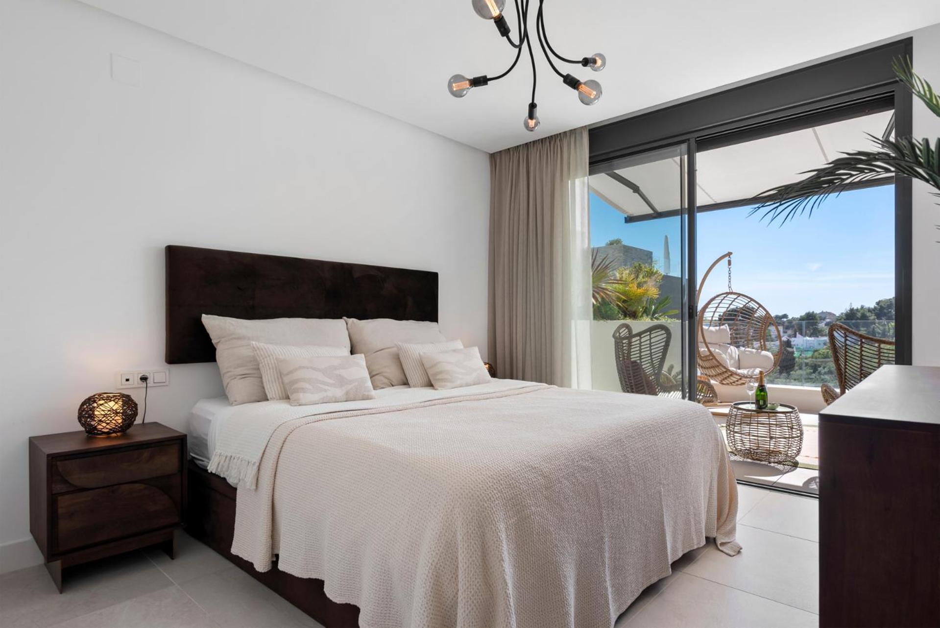Casa Hermano - Private Pool Penthouse Apartment Marbella