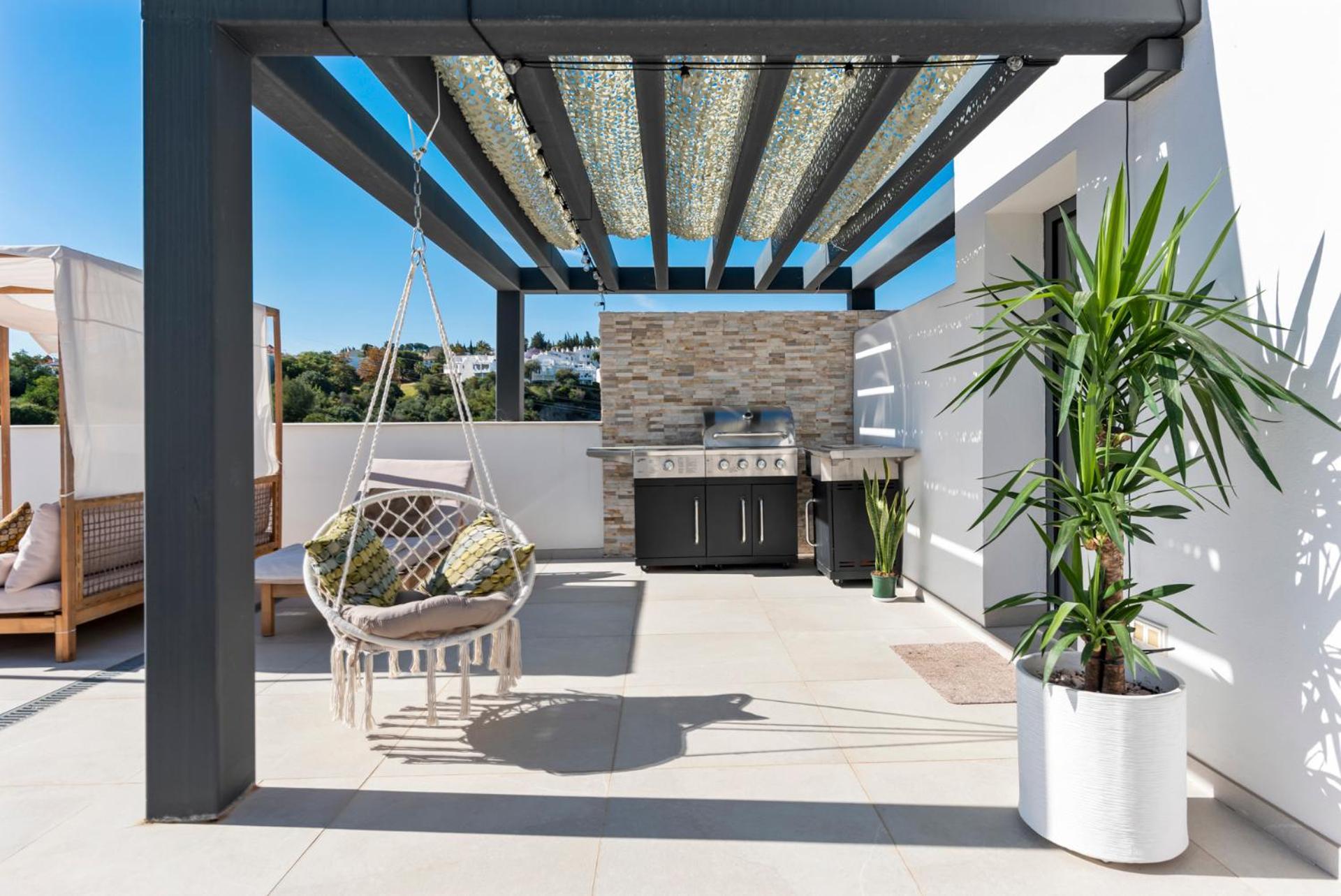 Casa Hermano - Private Pool Penthouse Apartment Marbella